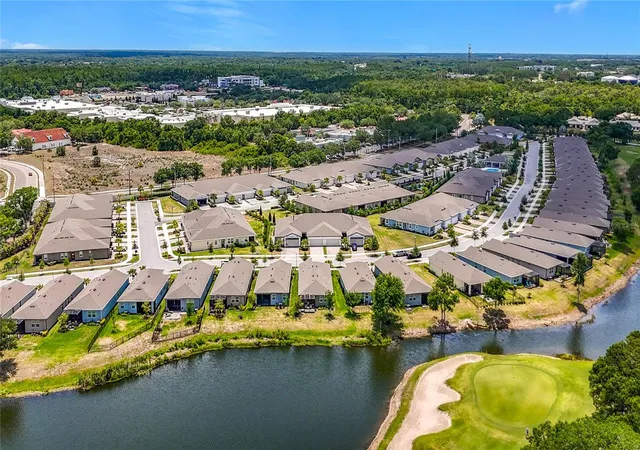 2nd image of 3775 Maxwell Park Dr, SUN CITY CENTER, FL 33573