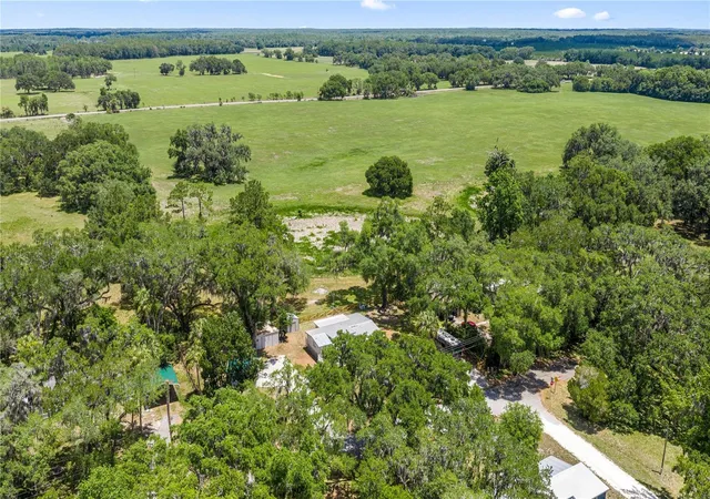 Photo 4 of Single family home for sale at 22535 SW 117th Street, Dunnellon, FL 34431 | MLS# OM725084 | Listing updated on 2026-09-19