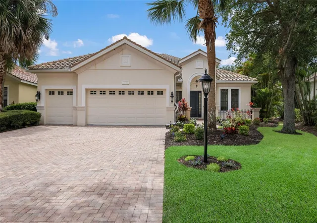 1st image of 12710 Stone Ridge Pl, Lakewood Ranch, FL 34202 | MLS# A4694370