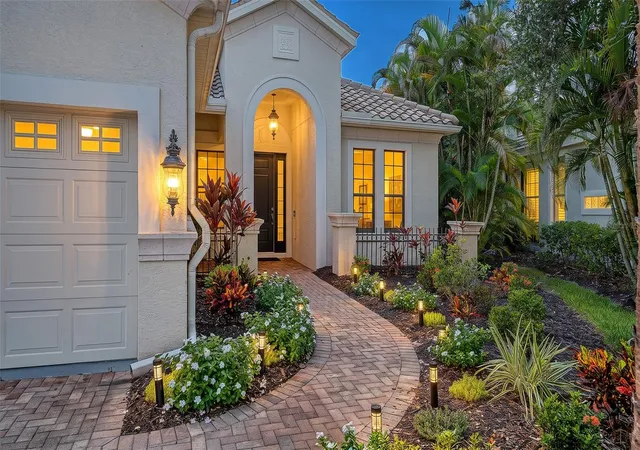 Photo 1 of Single family home for sale at 12710 Stone Ridge Pl, Lakewood Ranch, FL 34202 | MLS# A4694370 | Listing updated on 2026-10-04
