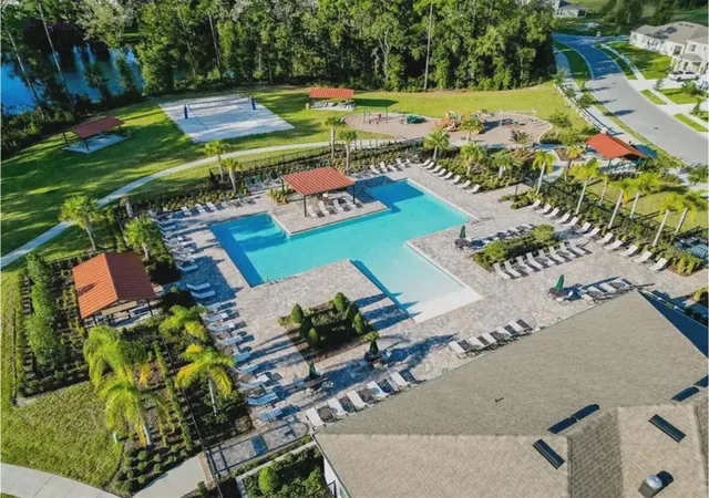 52nd image of 325 Charles Dr, Deland, FL 32724 | MLS# O6409581