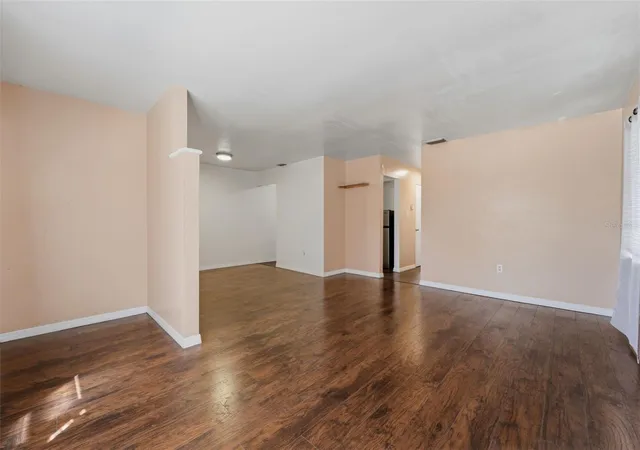 4th image of 3235 Emerson Ave S, St Petersburg, FL 33712 | MLS# TB8510758