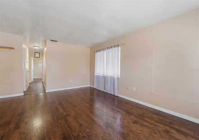 5th image of 3235 Emerson Ave S, St Petersburg, FL 33712 | MLS# TB8510758