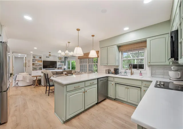 Homes for sale in Lakeland, FL | 2718 Berkeley Ave, Lakeland, FL 33803 | MLS# L4962058