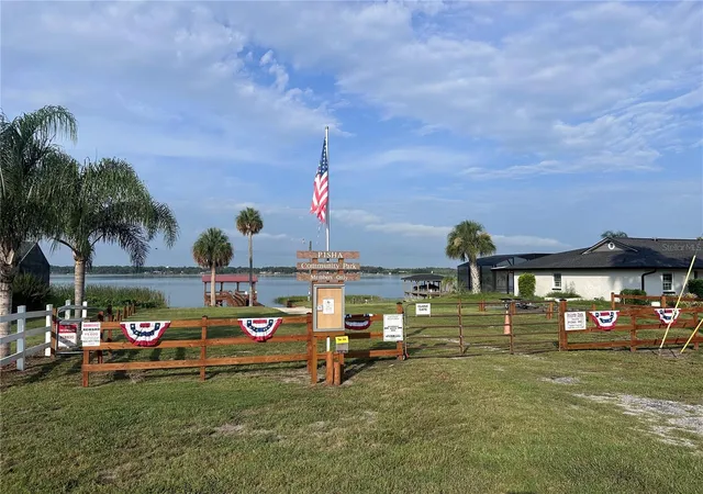 Homes for sale in Fruitland Park, FL | 5216 Sydney Rd, Fruitland Park, FL 34731 | MLS# G5112641