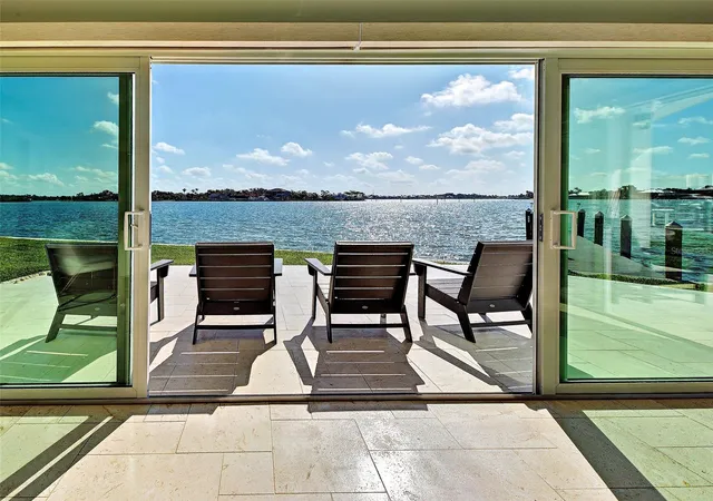 2nd image of 885 White Cap Cir #34, Venice, FL 34285 | MLS# N6144417