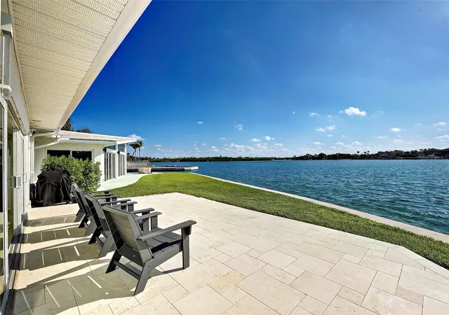 3rd image of 885 White Cap Cir #34, Venice, FL 34285 | MLS# N6144417