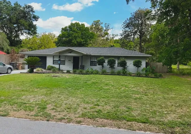 1st image of 1018 Ne 20th St, Ocala, FL 34470 | MLS# OM725100