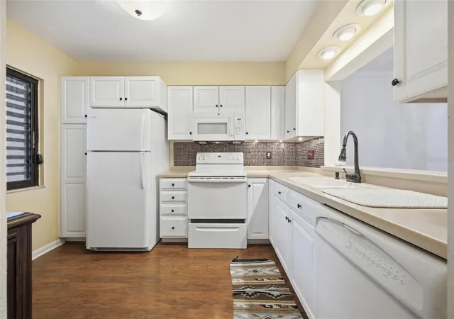 5th image of 1802 Mariner Dr E, TARPON SPRINGS, FL 34689