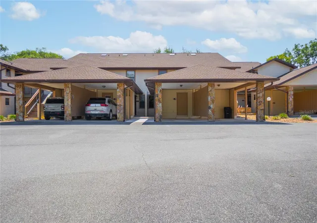 1st image of 270 E Glassboro Ct #2B, Hernando, FL 34442 | MLS# OM725104