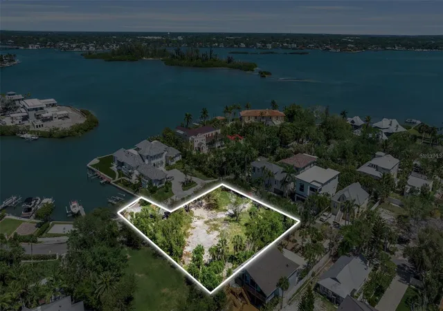 Photo 3 of Land for sale at 0 Roberts Point Rd, Sarasota, FL 34242 | MLS# A4694385 | Listing updated on 2026-08-10