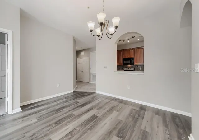 Listing Photo 4 - Condo for sale in building located at 6380 Contessa Dr, Orlando, FL 32829 - Unit #304