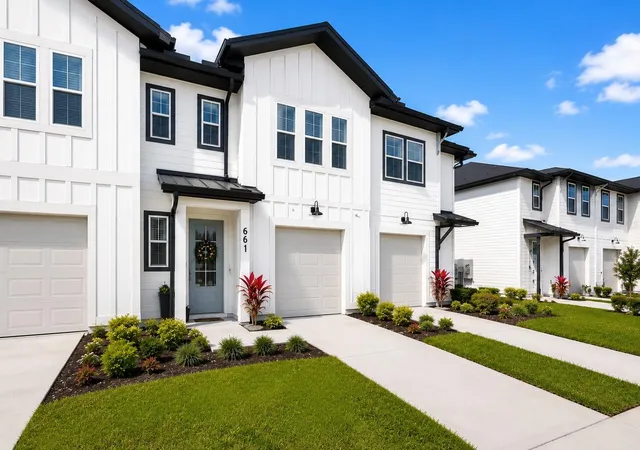 Photo 1 of Townhouse for sale at 661 Longboat Dr, Davenport, FL 33896 | MLS# O6409632 | Listing updated on 2026-08-11