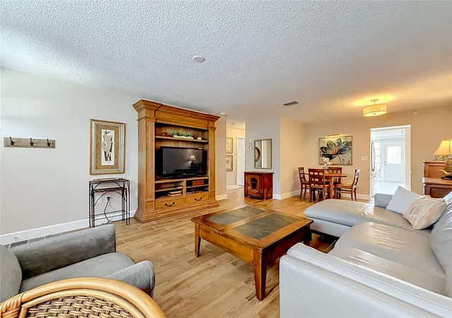 4th image of 5925 Shore Blvd S #107, Gulfport, FL 33707 | MLS# TB8510812