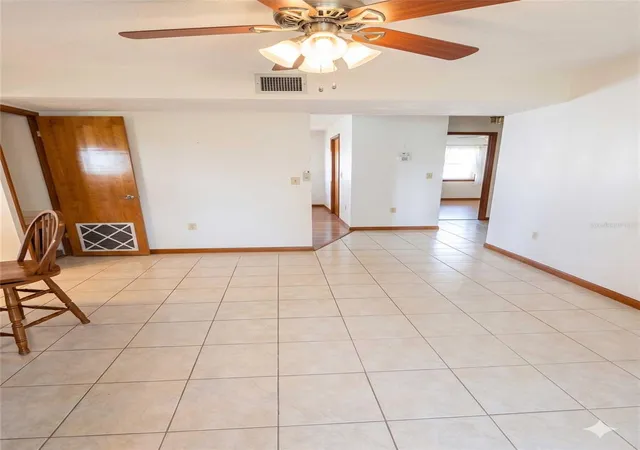 Photo 4 of Single family home for sale at 7047 Windmere Rd, Brooksville, FL 34602 | MLS# TB8510814 | Listing updated on 2026-09-14