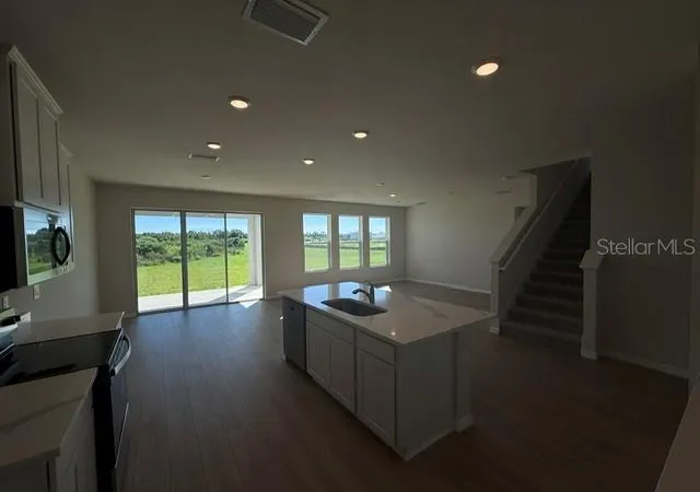 Photo 3 of Single family home for sale at 5432 Silver Moonlight Dr, Palmetto, FL 34221 | MLS# A4694392 | Listing updated on 2026-10-08