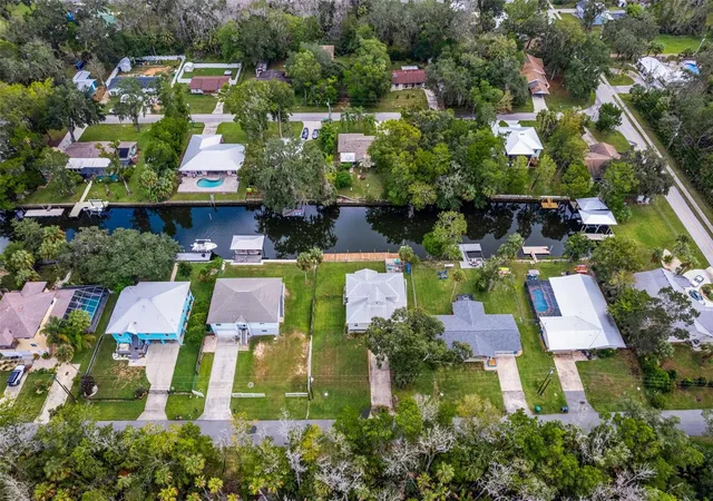 2nd image of 3625 N Suwannee Pt, Crystal River, FL 34428 | MLS# OM725111