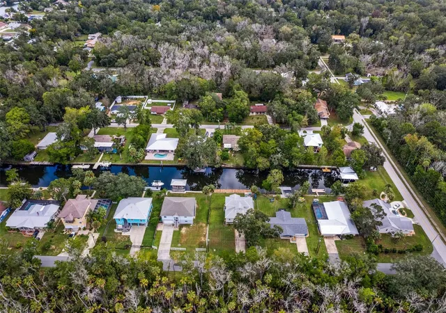 Photo 3 of Single family home for sale at 3625 N Suwannee Point, Crystal River, FL 34428 | MLS# OM725111 | Listing updated on 2026-07-14