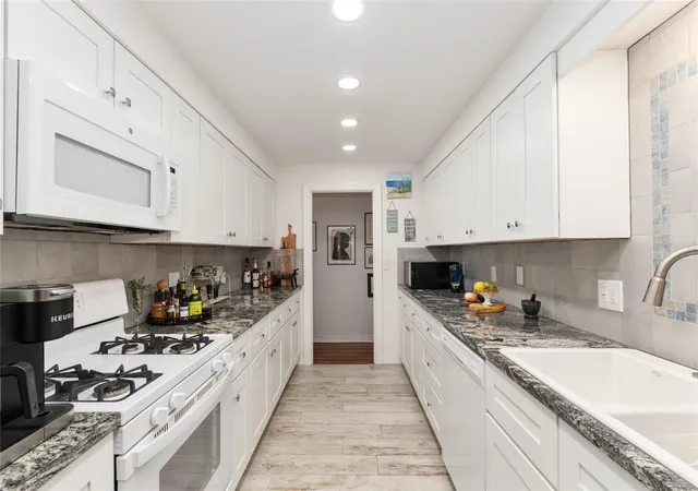 5th image of 1210 Se 14Th Ave, Ocala, FL 34471 | MLS# OM725113