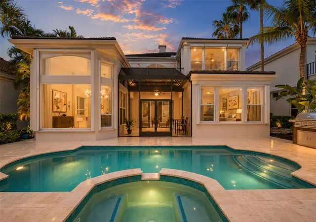 Photo 1 of Single family home for sale at 3606 Fair Oaks Pl, Longboat Key, FL 34228 | MLS# A4694394 | Listing updated on 2026-10-11
