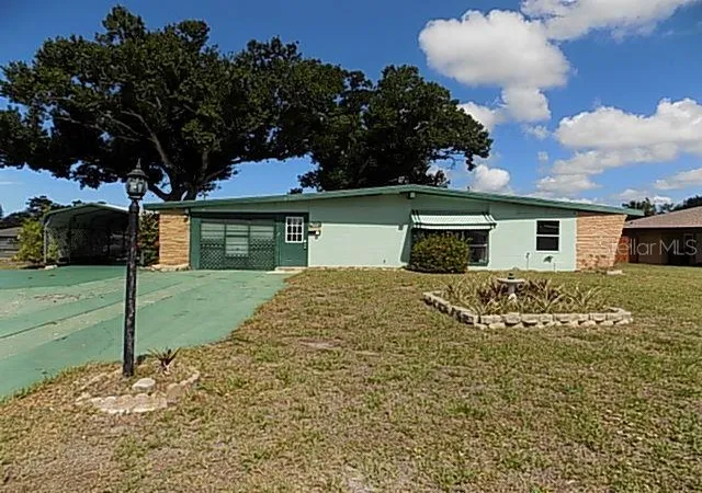 1st image of 1000 Dartmouth Dr, Bradenton, FL 34207 | MLS# A4694396