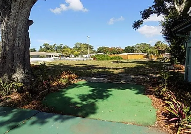 2nd image of 1000 Dartmouth Dr, Bradenton, FL 34207 | MLS# A4694396
