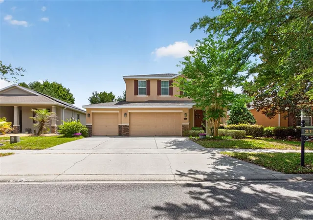 Homes for sale in Deland, FL | 213 Victoria Trails Blvd, Deland, FL 32724 | MLS# O6409664