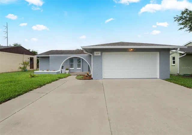 Photo 1 of Single family home for sale at 5019 Larch Ln, New Port Richey, FL 34653 | MLS# TB8510855 | Listing updated on 2026-09-02