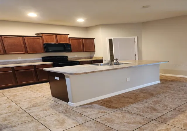 Photo 2 of Single family home for sale at 2765 Carrickton Cir, Orlando, FL 32824 | MLS# O6409680 | Listing updated on 2026-08-13