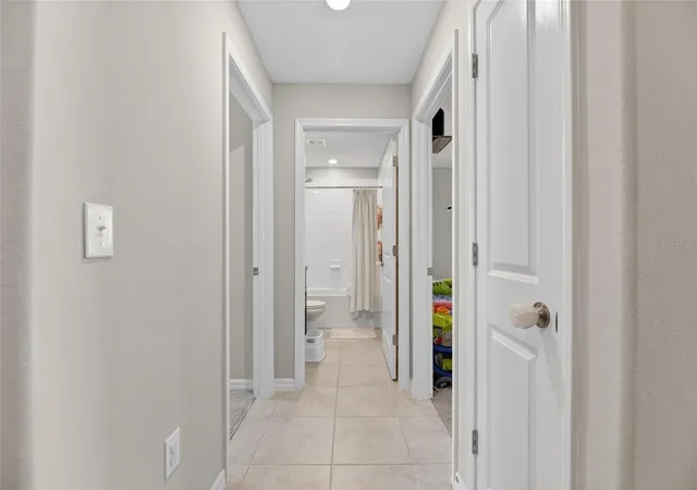 5th image of 11216 Kelly Green Ave, Wimauma, FL 33598 | MLS# TB8510862