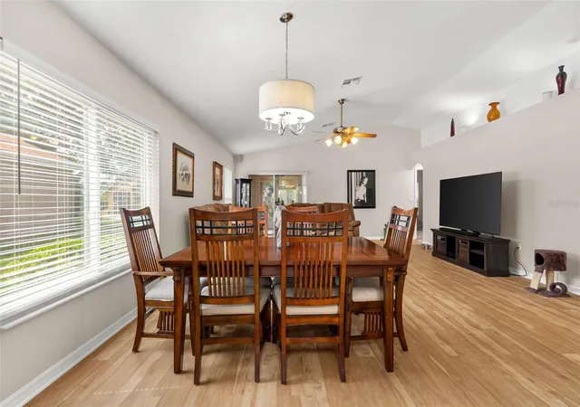 Photo 4 of Single family home for sale at 11422 Inman Ct, Spring Hill, FL 34609 | MLS# W7885957 | Listing updated on 2026-10-04