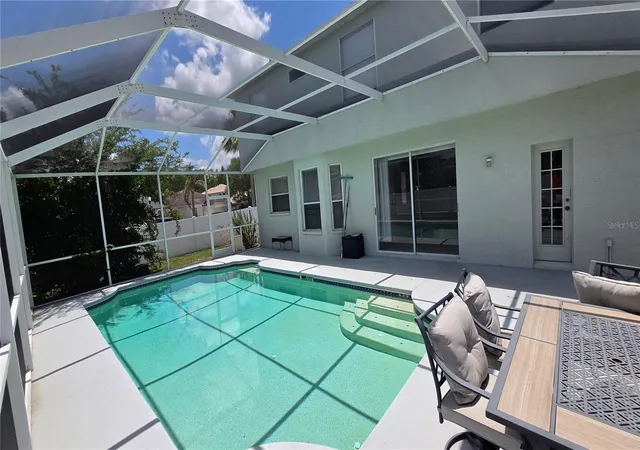 4th image of 10422 Glen Willow Ln, Tampa, FL 33647 | MLS# TB8510880