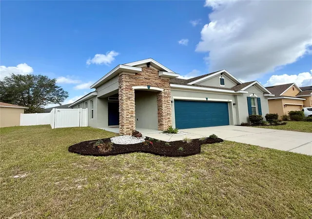 Photo 2 of Single family home for sale at 173 Tracy Cir, Haines City, FL 33844 | MLS# O6409699 | Listing updated on 2026-08-11