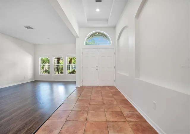 Photo 2 of Single family home for sale at 432 York Dale Dr, Ruskin, FL 33570 | MLS# O6409700 | Listing updated on 2026-09-01