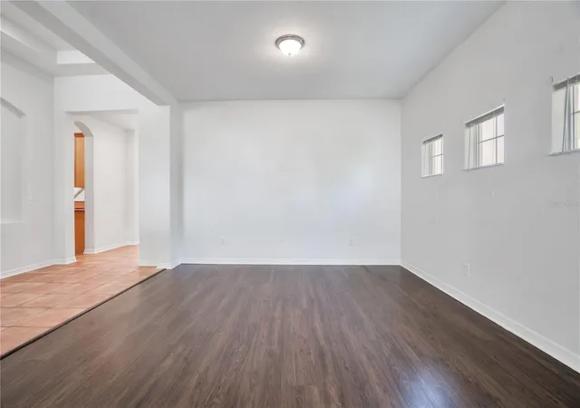 Photo 4 of Single family home for sale at 432 York Dale Dr, Ruskin, FL 33570 | MLS# O6409700 | Listing updated on 2026-09-01