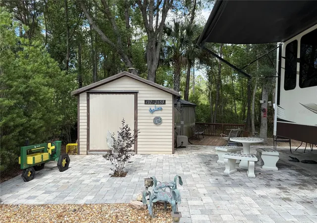 5th image of 2853 Ne 104Th Ter, Silver Springs, FL 34488 | MLS# O6409716