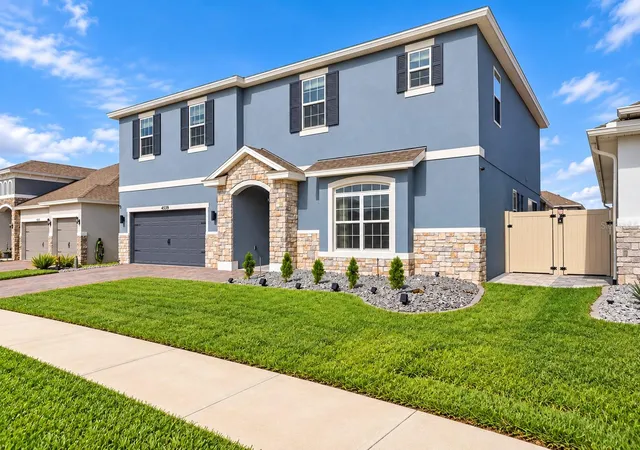 Photo 1 of Single family home for sale at 4519 Lions Gate Ave, Clermont, FL 34711 | MLS# O6409717 | Listing updated on 2026-10-14