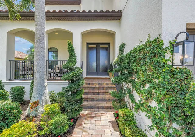 Photo 2 of Single family home for sale at 6237 Signature Pointe Ln, Bradenton, FL 34210 | MLS# A4694408 | Listing updated on 2026-09-14