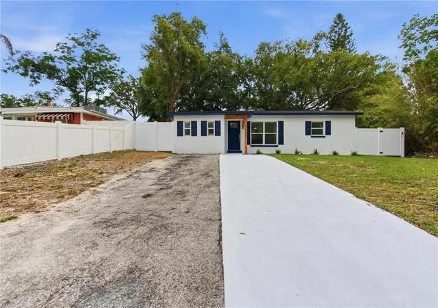 5th image of 10003 N 24Th St, Tampa, FL 33612 | MLS# TB8510907