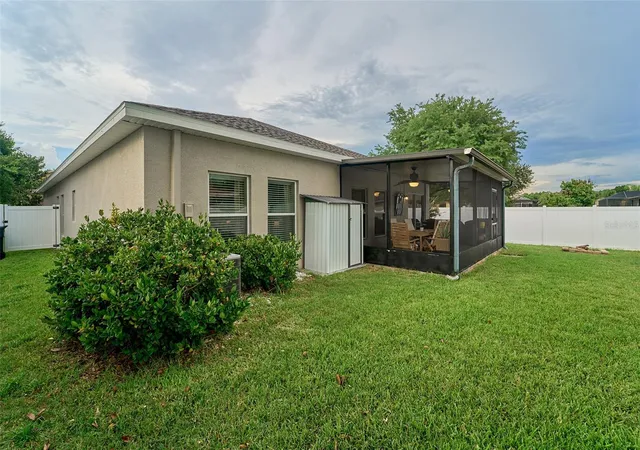 26th image of 2802 Winglewood Cir, Lutz, FL 33558 | MLS# TB8510926