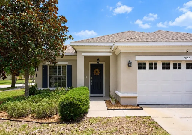 Photo 3 of Single family home for sale at 2802 Winglewood Cir, Lutz, FL 33558 | MLS# TB8510926 | Listing updated on 2026-10-09
