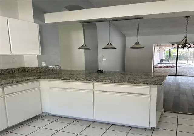5th image of 5106 Stonehurst Rd, Tampa, FL 33647 | MLS# TB8510930
