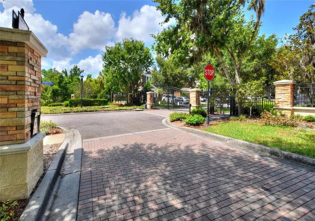 5th image of 16302 Bayberry View Dr, Lithia, FL 33547 | MLS# L4962068