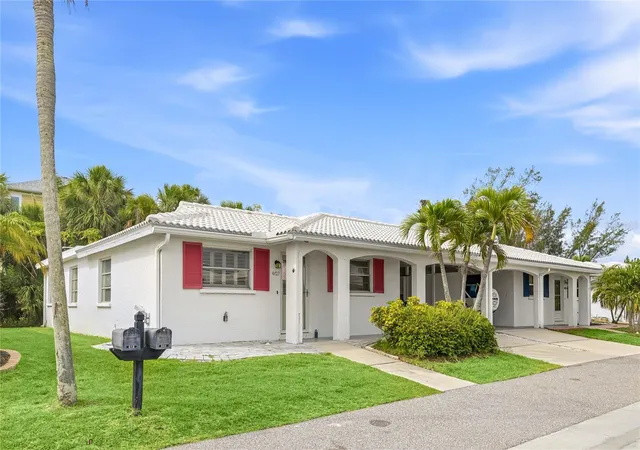 Homes for sale in Longboat Key, FL | 602 Spanish Dr S #115, Longboat Key, FL 34228 | MLS# A4694415