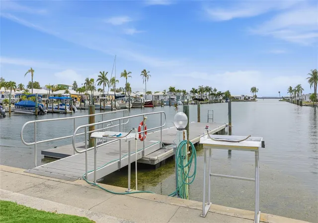 Homes for sale in Longboat Key, FL | 602 Spanish Dr S #115, Longboat Key, FL 34228 | MLS# A4694415