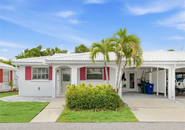 Homes for sale in Longboat Key, FL | 602 Spanish Dr S #115, Longboat Key, FL 34228 | MLS# A4694415