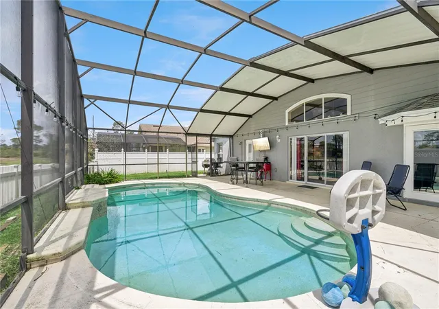 Photo 3 of Single family home for sale at 12422 Marleigh Ct, Orlando, FL 32828 | MLS# O6409752 | Listing updated on 2026-09-04