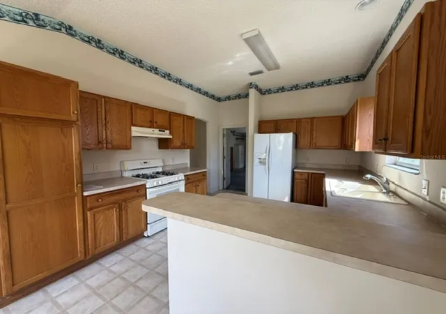 5th image of 3001 Saint Thomas Ln, The Villages, FL 32162 | MLS# OM725131