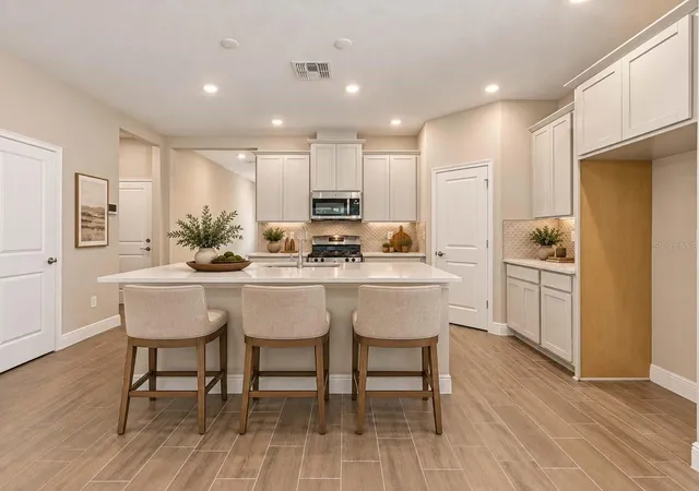 Photo 2 of Single family home for sale at 19451 Forest Garden Ct, Brooksville, FL 34601 | MLS# TB8510958 | Listing updated on 2026-10-14