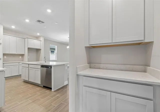 Photo 4 of Single family home for sale at 19451 Forest Garden Ct, Brooksville, FL 34601 | MLS# TB8510958 | Listing updated on 2026-08-10